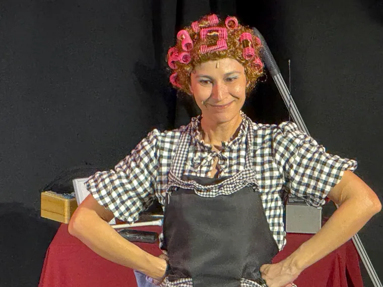 La función en el teatro de Pizarra, con la sala llena